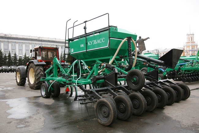ПК-8,5 "Кузбасс" с бункером 10м3 и р/в