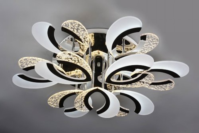 Люстры, бра, светодиодные гелогеновые люстры