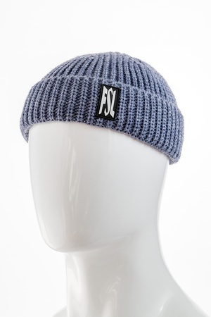 Мужская вязаная шапка
