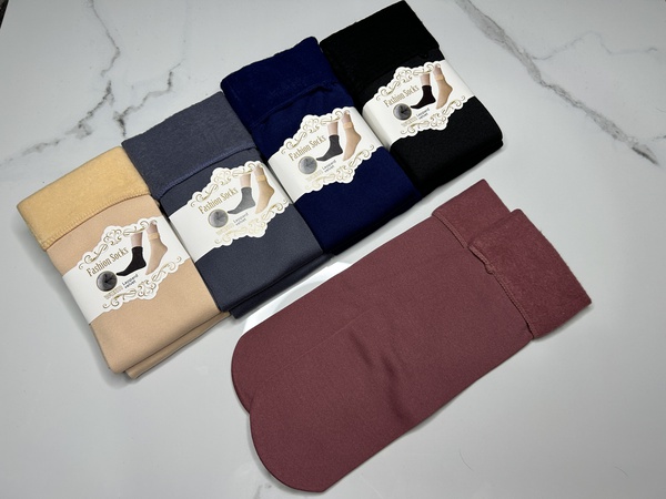 Капроновые носки женские