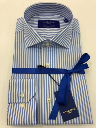 Erkeklerin gömlekleri