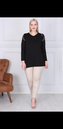 Украшенная блуза