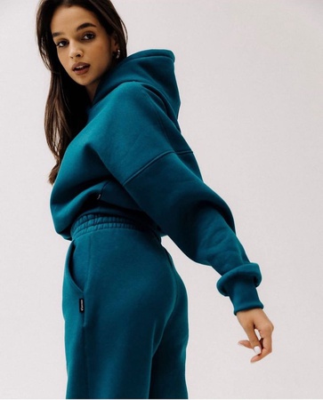 Женский спортивный костюм