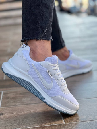 Кроссовки Nike