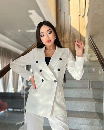 Костюм классика