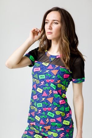 Fileli genç yürüyüş kıyafeti