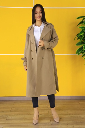 Осенняя одежда куртки