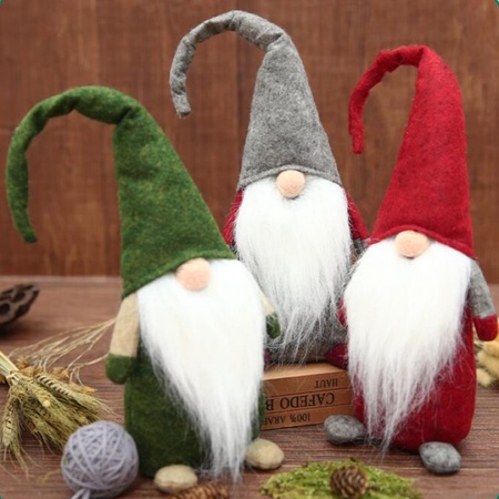 Bayram dekoru için oyuncak &quot;Sihirli cüce&quot; - yumuşak muska