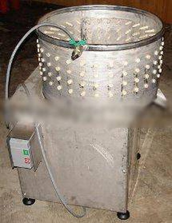 УСТАНОВКА (ЦЕНТРИФУГА) ДЛЯ СНЯТИЯ ОПЕРЕНИЯ У ПЕРЕПЕЛОВ