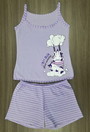 Kadınlar için pijamalar