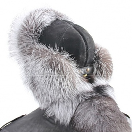 قبعة مع الثعلب الأسود البني