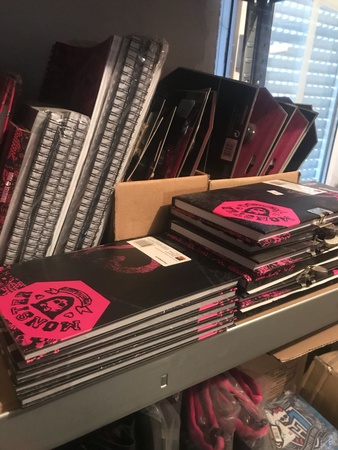 Канцелярия в асортименте