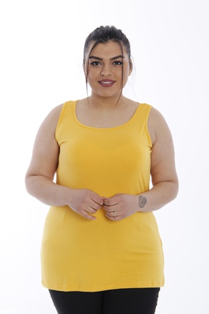 Плюс Размер Спортсмен с нулевым рукавом - Горчица (2)