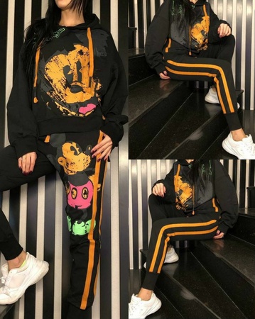 Костюм спортивный