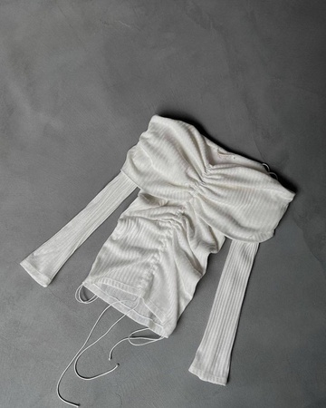 Лонгслив со сборками