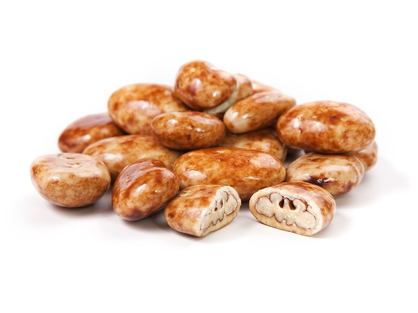 Beyaz çikolatada Draje Pekan