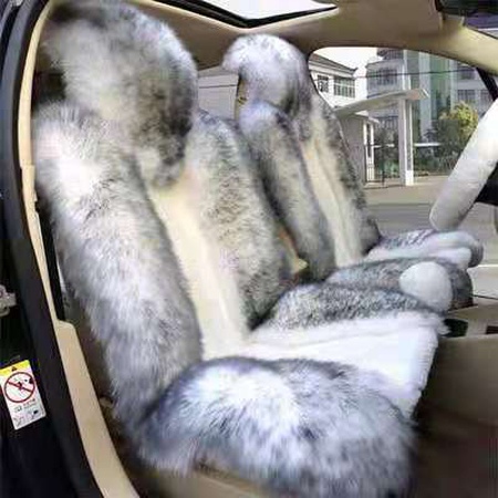 Doğal yünden yapılmış araba koltuğu kılıfları