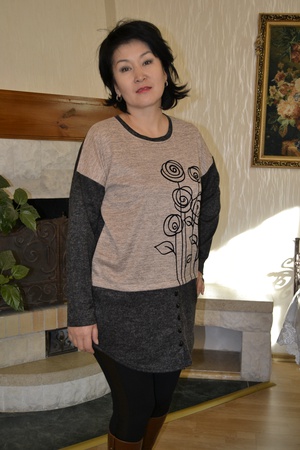 Üreticiden triko tunikler ve elbiseler (tümü stokta)