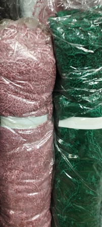 Hochwertige Stickerei auf Tüll