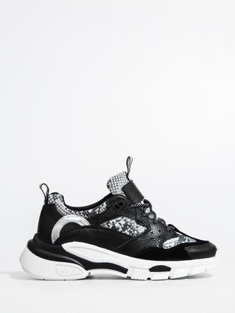 时尚的手工皮革女士运动鞋MADE IN EUROPE