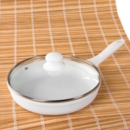 СКОВОРОДА С КЕРАМИЧЕСКИМ ПОКРЫТИЕМ «ГУРМАН»