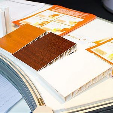 ÜRÜNLER İÇİN PVC PROFİLLERİN TOPTAN VE PERAKENDE SATIŞI. PENCERELER, KAPILAR. PENCERELER, KAPILAR İÇİN DONANIM SATIŞI. CAM, PENCERELER.