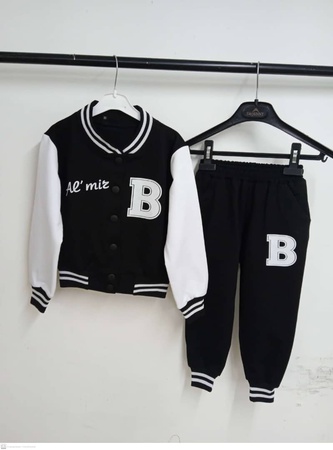 适合 3 至 7 岁儿童的两股飞行员夹克