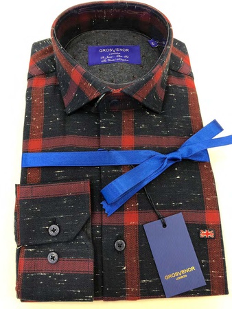 Erkeklerin gömlekleri