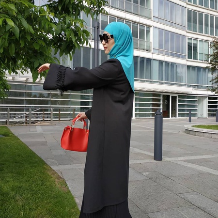 pelerin, kısa ceket. Boyutlar 48-54. kol düzleştirilmiştir.