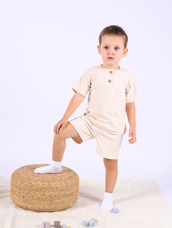 Takım (şort, tişört)