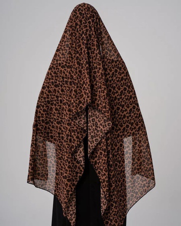 Шейла с пришитым подхиджабником