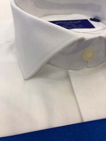 Erkeklerin gömlekleri