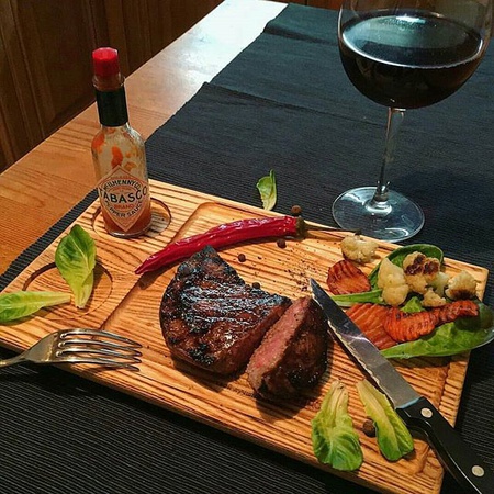 Сервировочные и разделочные доски из массива Дуба и Бука.