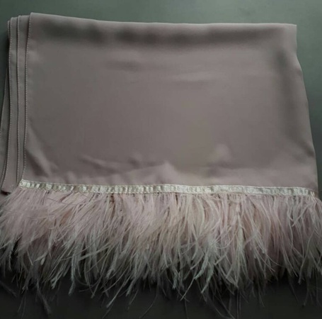 шарфы со страусиными перьями