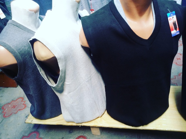 Мужские жилеты