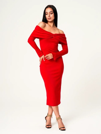 Örme omuzları açık elbise