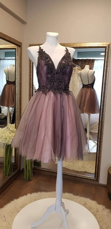 Вечерние и свадебные платья большой выбор. Платья дополнительно по низким ценам с манекенов, выставок и показов