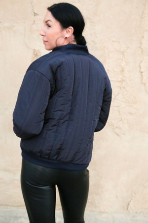 Стильные женские куртки ручной работы