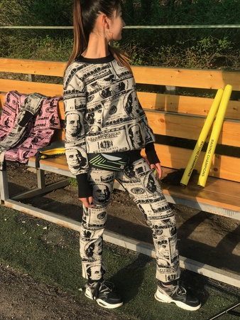 спортивный костюм "доллар"