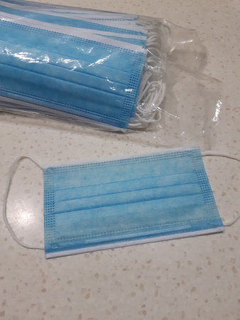 Трехслойные медицинские маски