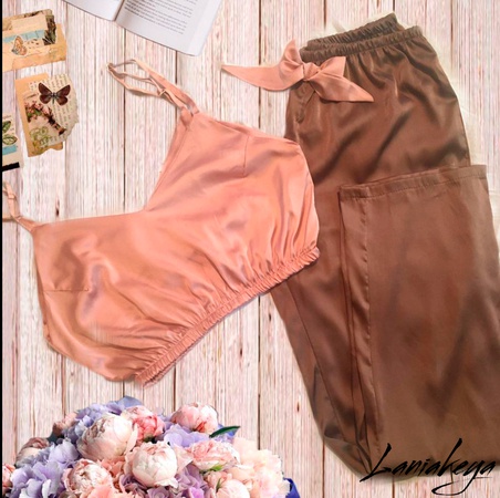 Топ и штаны