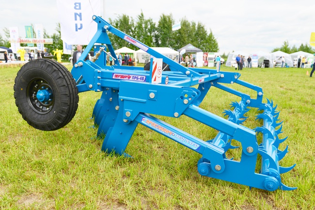 Pflugschneider PRB-4V "Zubr"
