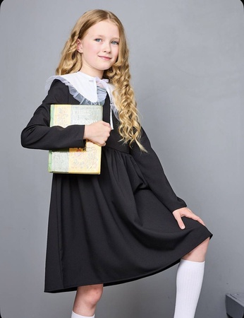 Стильное школьное платье для девочек.