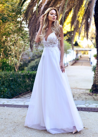 Beatrice<br>Свадебное платье на бретелях Anna RosyBrown