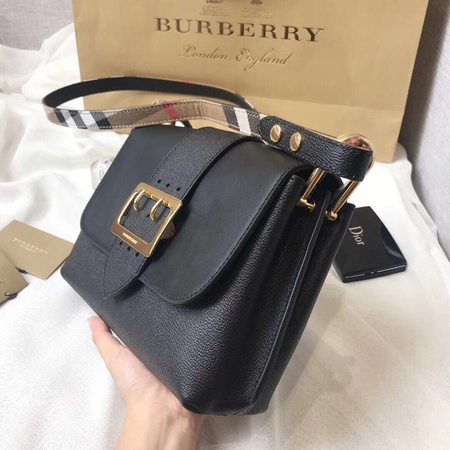 Люкс копии женских сумок, часов, аксессуаров