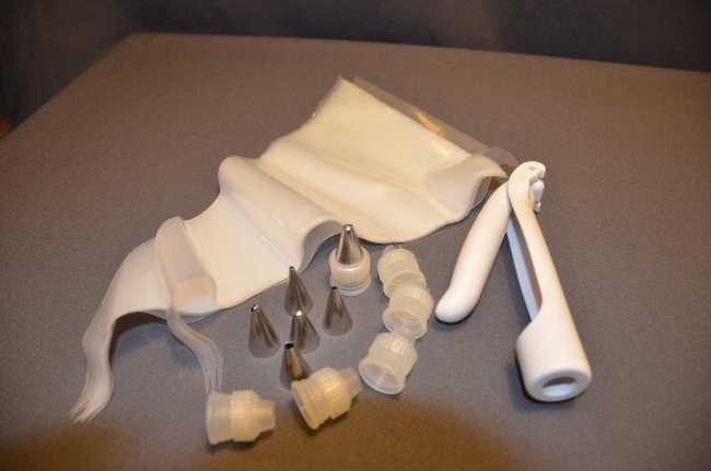 Набор инструментов для украшения торта Nordic Ware 1056 E-Z Deco, бронза.