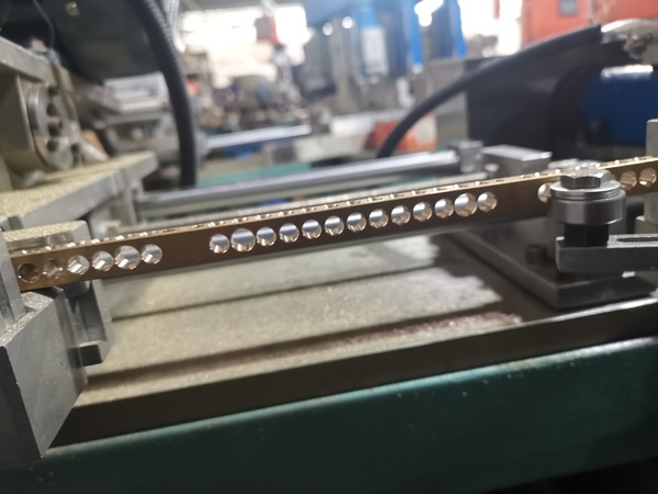 Машина для производства латунных нейтральных звеньев  Brass Neutral Link Manufacturing Machine