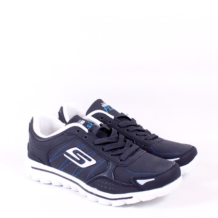 أحذية رياضية للمراهقين