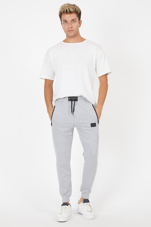 Fermuar cepli beyaz şerit ve parça detaylı şık eşofman altı