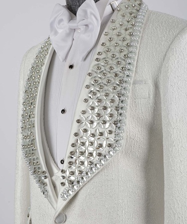 Специально разработанный смокинг с шипами на заказ